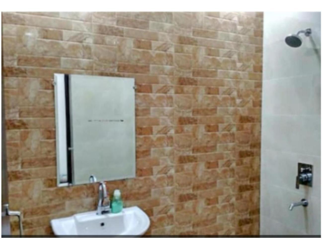 Hotel Basera Guest House, ساهارانبور المظهر الخارجي الصورة